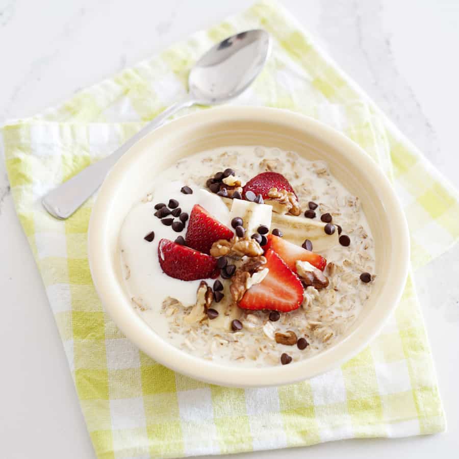Surprise your family with this Banana Split Oatmeal Bar for breakfast. Easy to make and full of good for your ingredients! You can feel good about eating this dessert for breakfast!