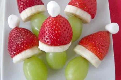 Grinch Fruit Kabobs | MOMables