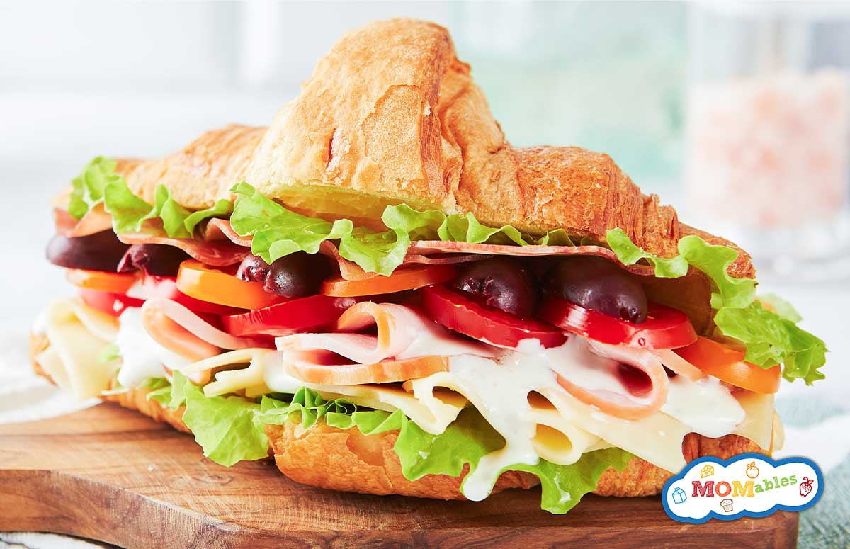 ham and veggie croissant sandwich