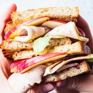 turkey and apple slice sandwich