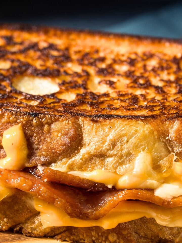 Crispy Grilled Peanut Butter &amp; Jelly Sandwich | MOMables