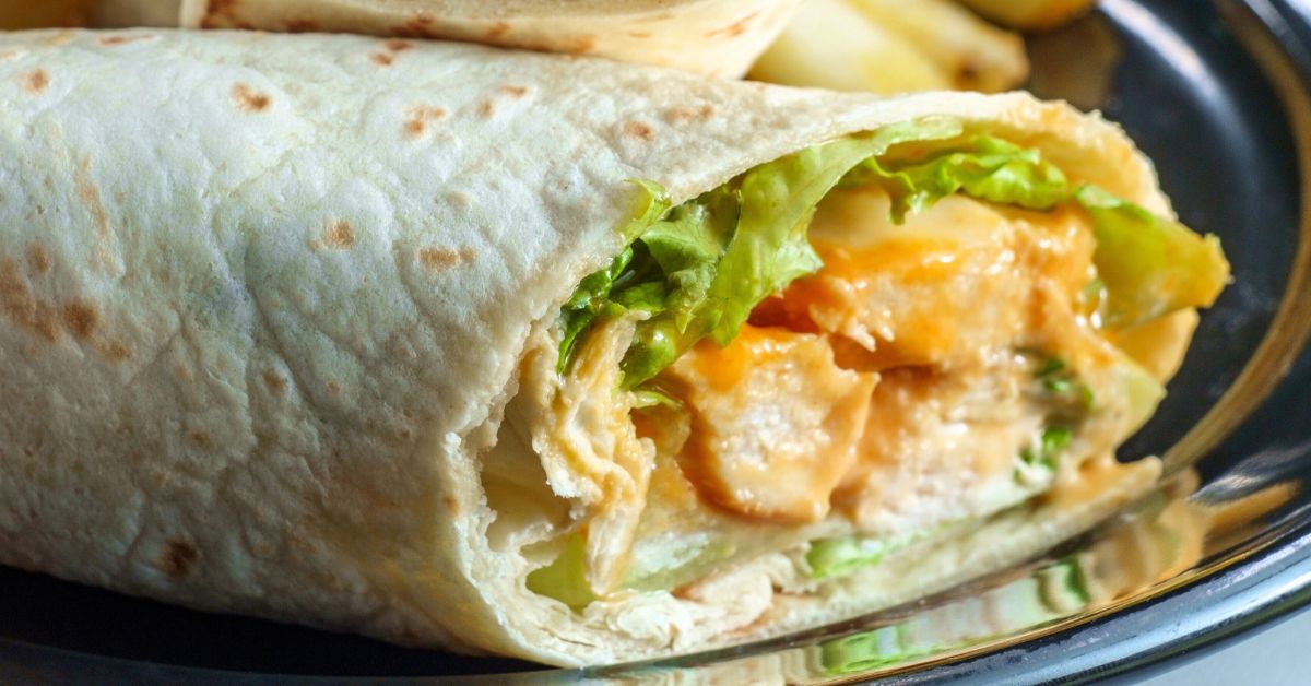 Buffalo Chicken Wrap - MOMables