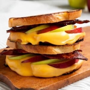 bacon apple grilled cheese
